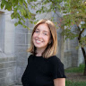 Meet your Posher, Olivia